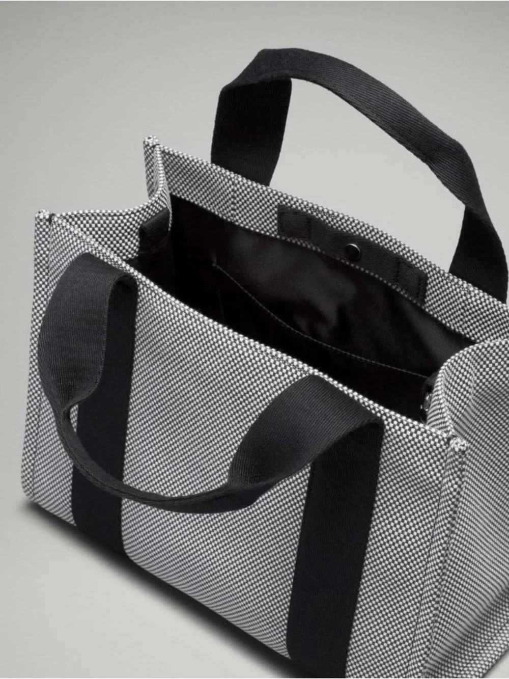 NWT Lululemon Two Tone Canvas Mini Boxy Tote 4.5L - Black BUNDLE - Picture 4 of 14